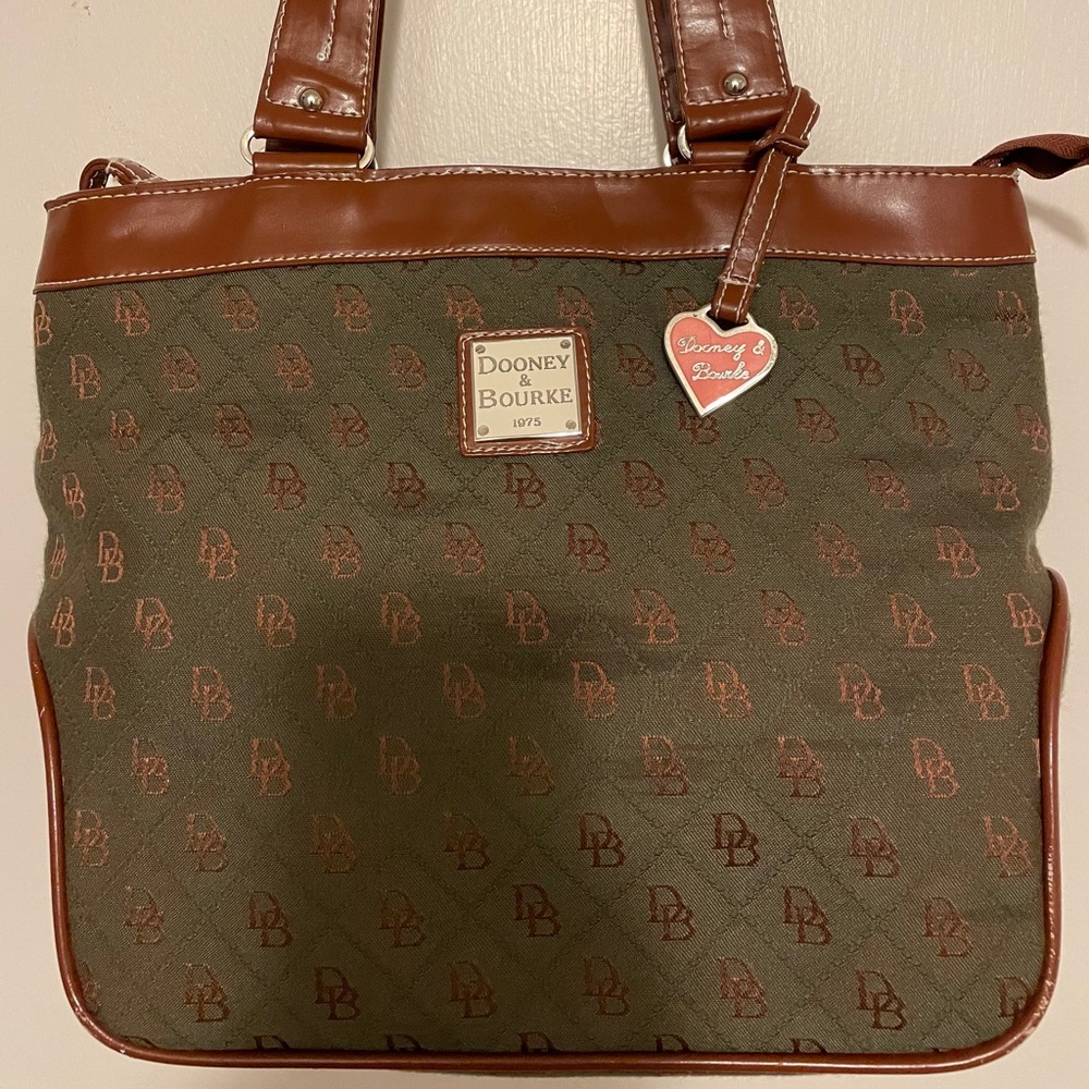 Dooney and Bourke shoulder bag